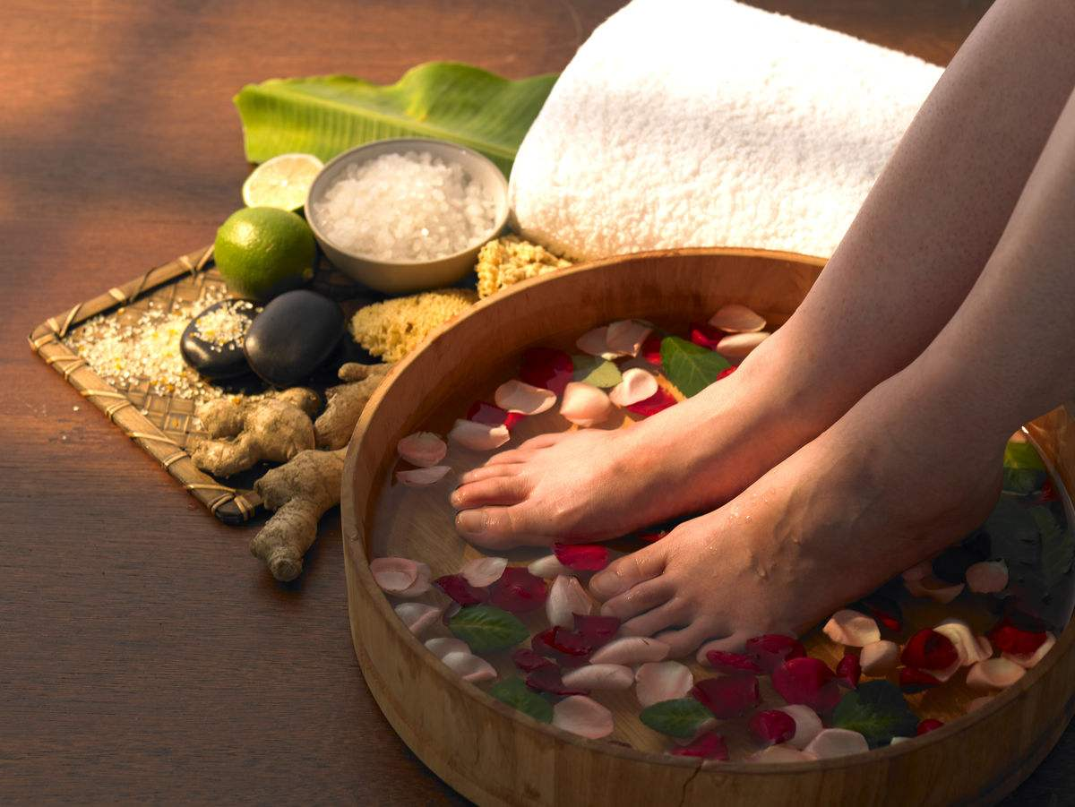 Ngâm chân nước gừng