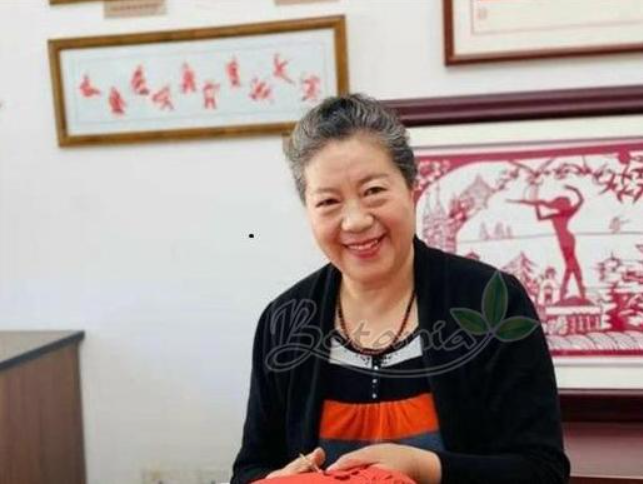 Cô Trần Thị Bình (62 tuổi)