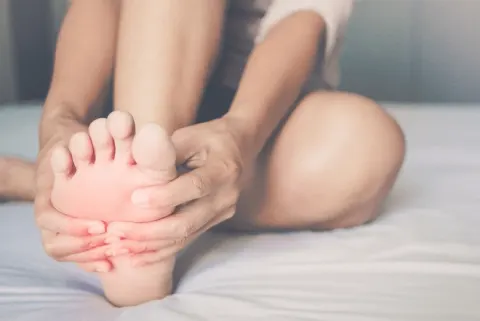 Nguyên nhân gây biến chứng tiểu đường tê bì chân tay và 3 biện pháp phòng ngừa phổ biến