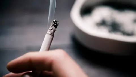 Hỏi: Tại sao Boni-Smok bỏ được thuốc lá và có an toàn không?