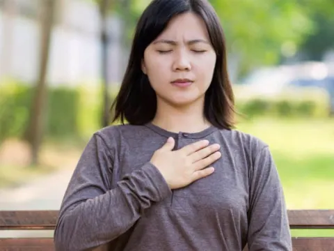 Khi lo lắng, hơi thở sẽ nông gây