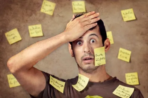 Mất ngủ lâu ngày có thể gây suy giảm trí nhớ.
