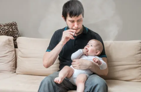 Trẻ em là đối tượng chịu ảnh hưởng nghiêm trọng do hút thuốc lá thụ động