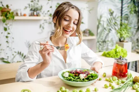 Người bệnh tiểu đường cần có chế độ ăn uống lành mạnh
