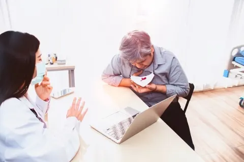 60% bệnh nhân lao phổi gặp tình trạng ho ra máu