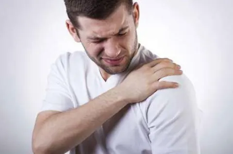 Một số dấu hiệu toàn thân của nam giới yếu sinh lý