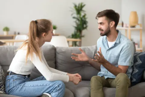 Nam giới bị tiểu đường nên chia sẻ, tâm sự với vợ để được cảm thông